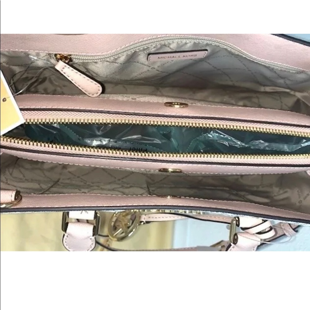 Michael Kors large Satchel Bag Wallet Set - Picture 9 of 10